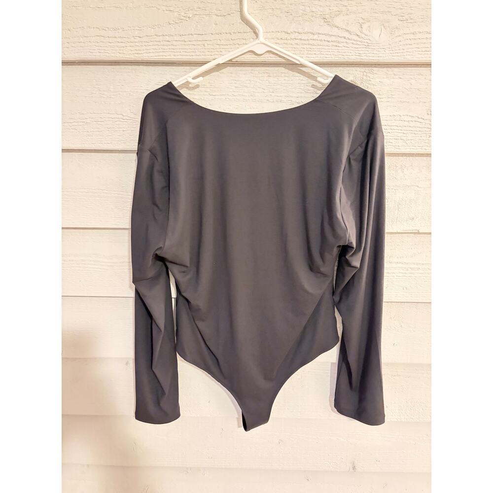 Reoria Black Long Sleeve Deep V-Neck Bodysuit XXL Stretchy Minimalist - Picture 7 of 7